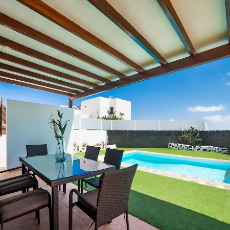 Attractive Holiday In Playa Blanca With Pool * Playa Blanca (Lanzarote)