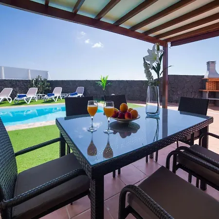 Attractive Holiday In Playa Blanca With Pool * Playa Blanca (Lanzarote)